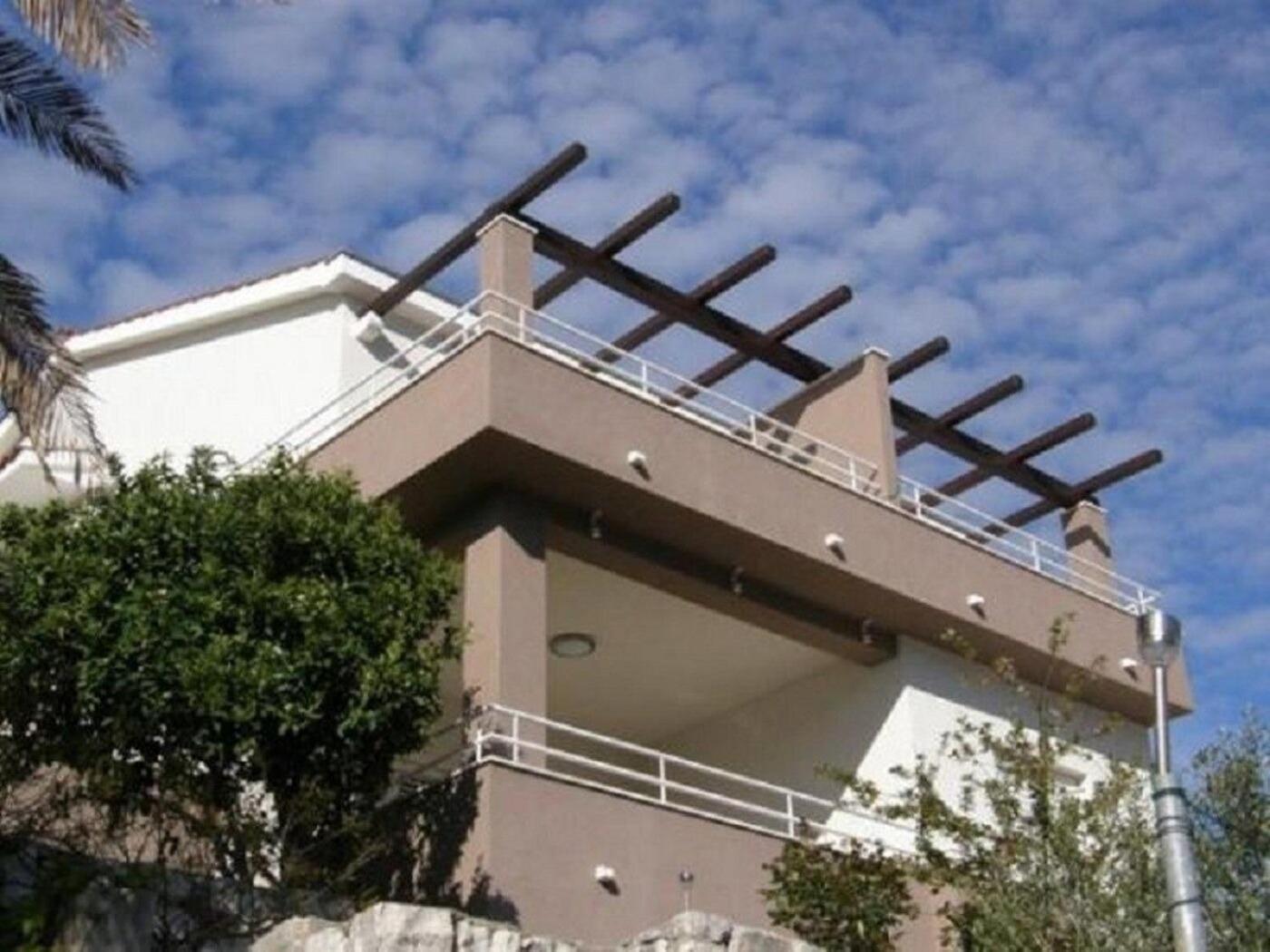 Apartments Ljubi Vinišće Екстериор снимка