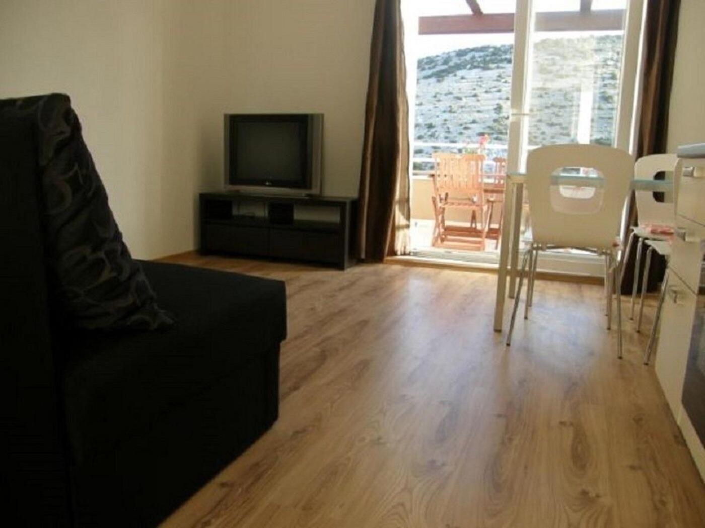 Apartments Ljubi Vinišće Екстериор снимка